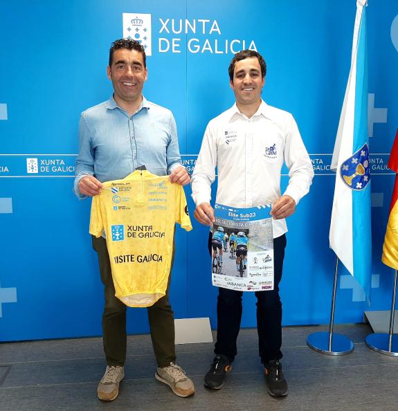 Imaxe da nova:A Xunta patrocina o maillot amarelo da ‘I volta ciclista ao Baixo Miño’, que se celebra este domingo 4 de xuño