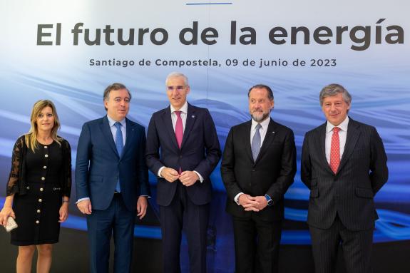Imagen de la noticia:La nueva Axenda Industrial refleja la apuesta de Galicia por la economía circular, el hidrógeno verde y la movilidad sosteni...