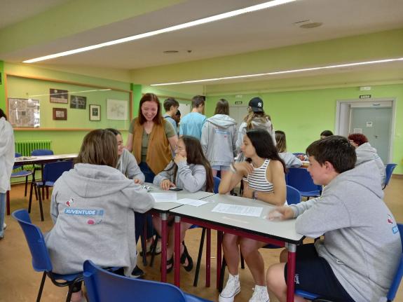 Imaxe da nova:A Xunta destaca que o programa Correspondentes Xuvenís converte ao alumnado en difusor de información de relevancia