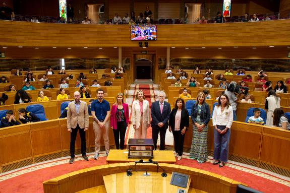 Imagen de la noticia:Fabiola García felicita a los 80 participantes del programa Deputados por un día por defender causas justas para mejorar Gal...