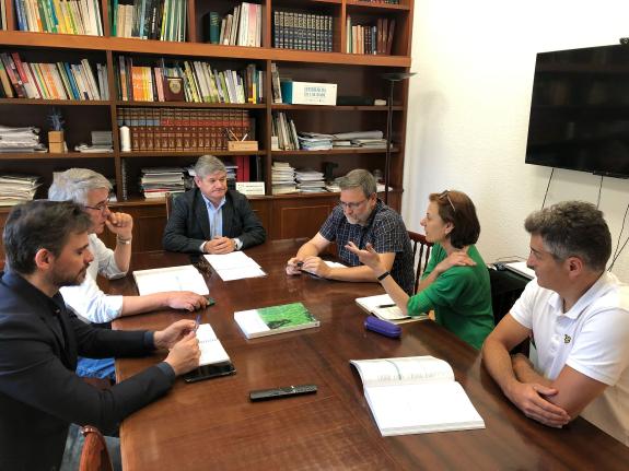 Imaxe da nova:A Xunta constitúe coas universidades galegas unha comisión  permanente de traballo para a mellora da formación forestal