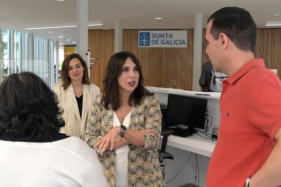 Imaxe da nova:Lorenzana pon en valor na oficina de emprego Coruña Centro os novos servizos da Xunta que beneficiarán a demandantes e empresas na ...
