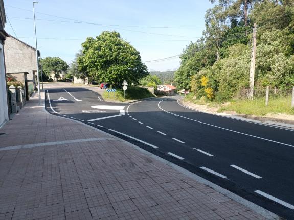 Imaxe da nova:A Xunta remata a renovación das beirarrúas do tramo urbano da estrada PO-226 en Moraña, cun investimento de 387.000 euros