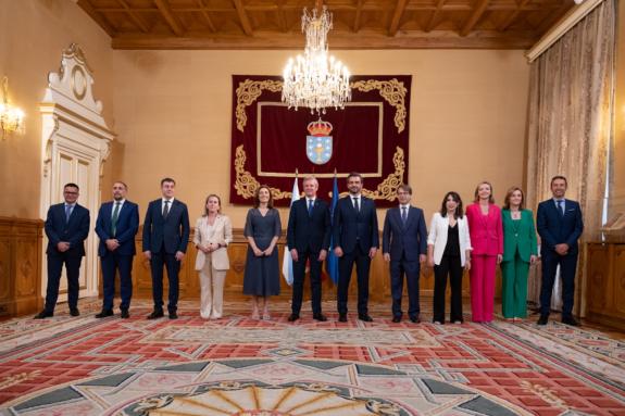 Imagen de la noticia:Rueda destaca el excelente equipo del Gobierno gallego para seguir estando a la altura de los intereses de Galicia