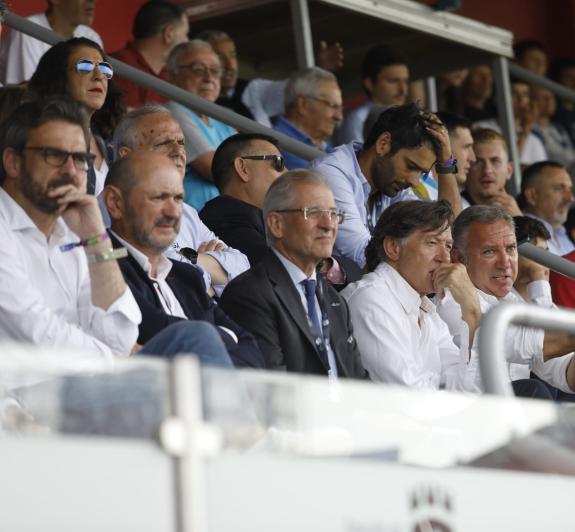 Imagen de la noticia:El vicepresidente primero asiste a la final de la Copa de las Regiones de la UE que ganó Galicia