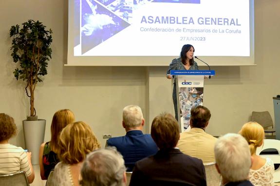 Imagen de la noticia:Lorenzana compromete el apoyo de la Xunta para impulsar la competitividad de pymes y autónomos