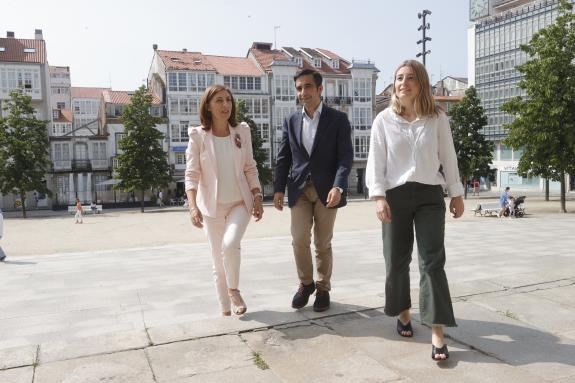 Imagen de la noticia:La Xunta y el Ayuntamiento de Ferrol firman los convenios del programa de barrios que permitirá invertir 3,5 M€ en obras de ...