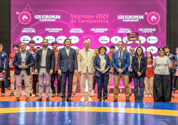 Imaxe da nova:Inaugurado o Campionato de Europa U20 de Loitas Olímpicas polo que pasarán 800 loitadores de 34 países ata o vindeiro domingo 2 de ...