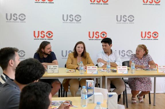Imagen de la noticia:La Xunta participa en la apertura de una nueva edición de la escuela de verano del área de juventud de la Unión Sindical Obr...