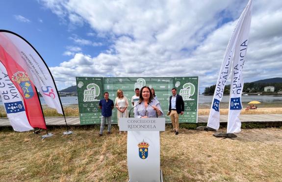 Imagen de la noticia:El gobierno gallego apoya el VI KiteFest Cesantes Trofeo Xunta de Galicia que convertirá de nuevo la ría de Vigo en referent...