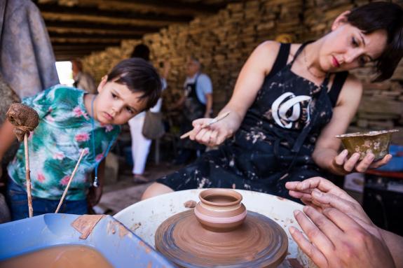 Imaxe da nova:A gastronomía de vangarda volve compartir espazo coas pezas de Artesanía de Galicia nos Pendellos de Agolada