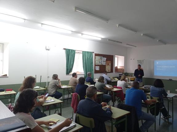 Imaxe da nova:A Xunta imparte en Boqueixón un curso para a formación de asesores sobre prevención de riscos laborais na apicultura