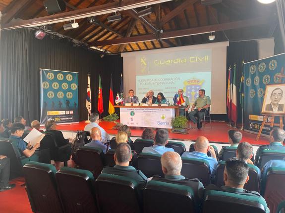 Imagen de la noticia:Javier Arias participa en la III Xornada Internacional de Cooperación Policial Xacobea, que se celebra en Sarria
