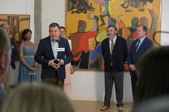 Imagen de la noticia:Román Rodríguez avanza la incoación de la declaración BIC del Museo Sargadelos-Carlos Maside