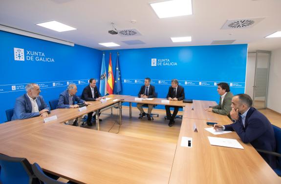 Imagen de la noticia:La Xunta destaca la importancia de la coordinación entre los puertos gallegos para que ejerzan de motor en el desarrollo de ...