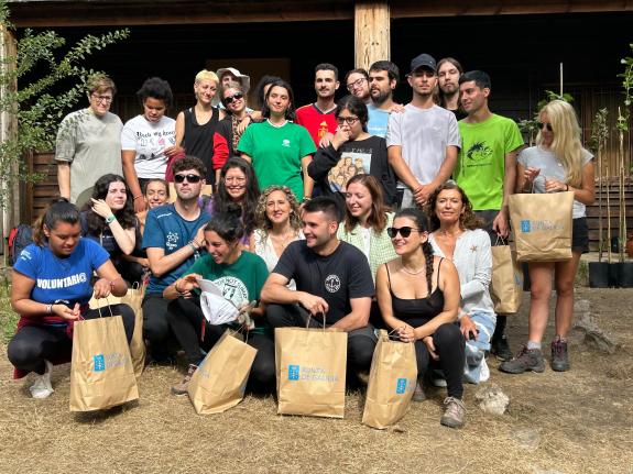 Imaxe da nova:Un total de 16 mozos e mozas participan no campo de voluntariado que a Xunta promove en Vilarbó dentro da campaña de verán