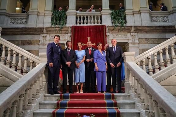 Imaxe da nova:Rueda asiste á toma de posesión do presidente do Principado de Asturias