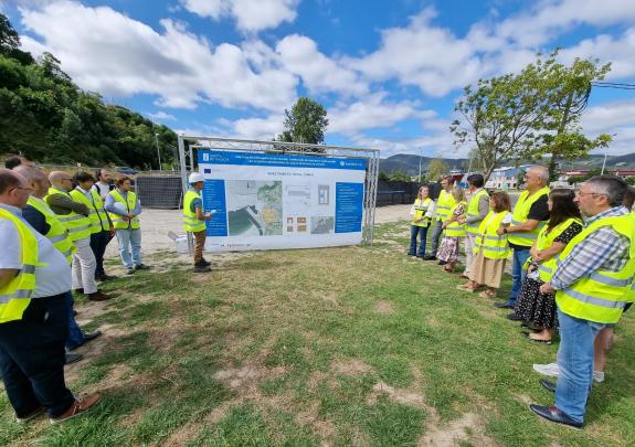 Imagen de la noticia:La Xunta avanza que este verano completará el saneamiento de la ría de Viveiro y del núcleo de Celeiro luego de una inversió...