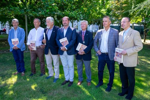 Imagen de la noticia:La Xunta presenta el nuevo número de la revista de estudios xacobeos 'Ad Limina', centrado en el Camino de Santiago en Catal...
