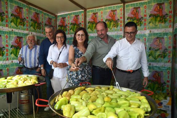 Imagen de la noticia:La Xunta exalta el pimiento de Oímbra en la XXVI Feria gastronómica de este producto amparado por una indicación geográfica ...