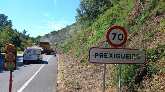 Imagen de la noticia:La Xunta continuará la próxima semana los trabajos de limpieza en los márgenes de carreteras autonómicas en las 4 provincias...