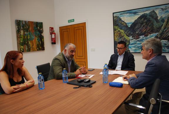 Imaxe da nova:A Xunta e o concello de Oza-Cesuras reforzan a súa colaboración a prol do sector forestal do municipio