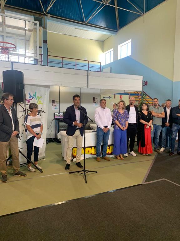 Imagen de la noticia:El  delegado territorial de la Xunta en Ourense participa en la inauguración de la IV Feira do Comercio Prolimia 2023