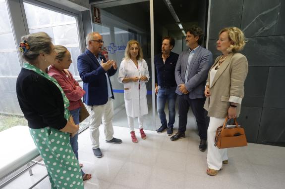 Imagen de la noticia:La Xunta invertirá más de 150.000 euros en la instalación del equipo de radiología en el centro de salud de Ortigueira