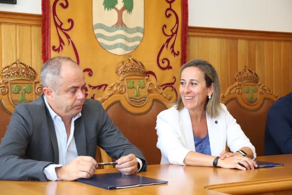 Imaxe da nova:A Xunta e o concello de Tordoia asinan o convenio de colaboración para crear unha nova conexión de autobús co instituto de Ordes