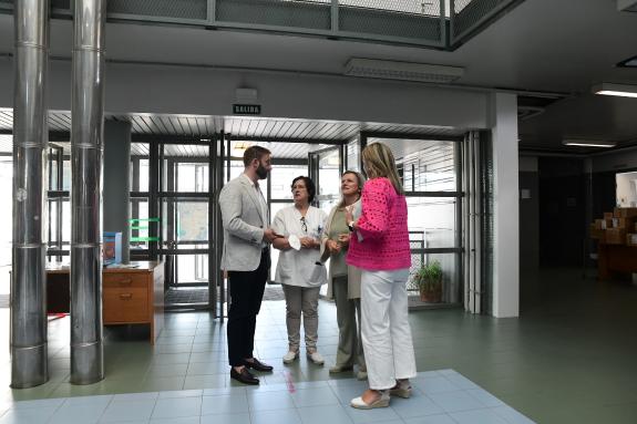 Imagen de la noticia:La Xunta invertirá más de 145.000€ en la instalación de una caldera de biomasa en el centro de salud de Boiro