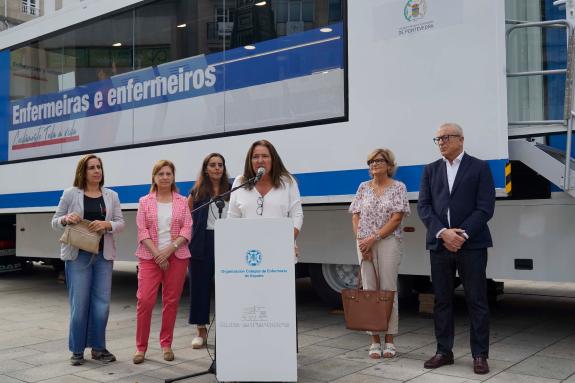 Imaxe da nova:A delegada da Xunta destaca o labor dos profesionais sanitarios na presentación da campaña 'Ruta Enfermera'