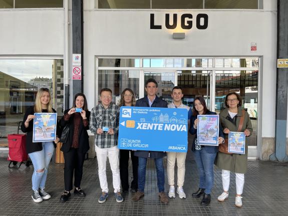 Imagen de la noticia:Cerca de 10.000 lucenses menores de 21 años viajan gratis por Galicia en los buses de la Xunta con la tarjeta Xente Nova