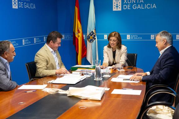 Imagen de la noticia:La Xunta estudiará colaborar con el Ayuntamiento de Ponteceso para acondicionar y habilitar dos sendas fluviales en el munic...