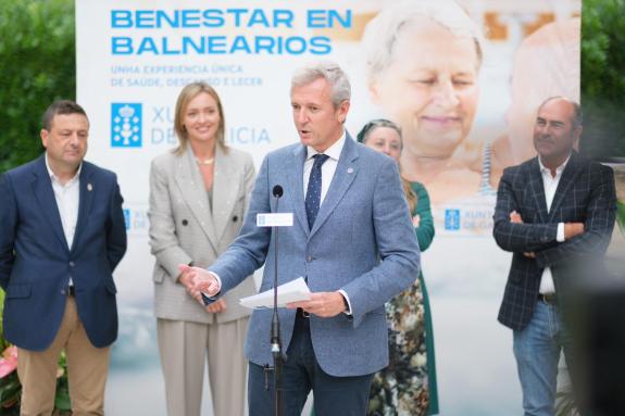 Imaxe da nova:Rueda destaca o éxito do programa 'Benestar en balnearios' ao duplicar este ano o número de prazas ata as 1.200 en favor do envelle...