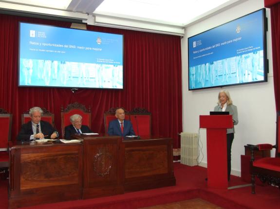 Imaxe da nova:A xerente do Sergas aborda na Real Academia de Medicina de Galicia os retos do Sistema Nacional de Saúde