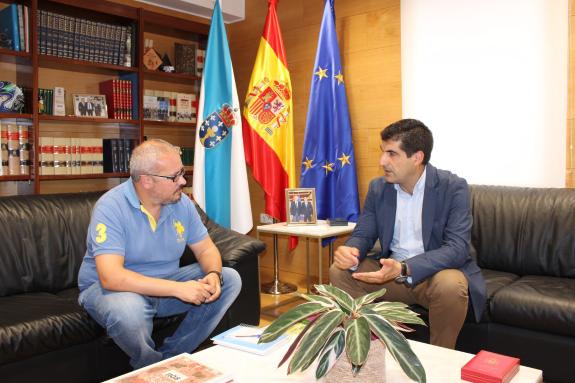 Imaxe da nova:O delegado territorial da Xunta en Ourense reúnese co alcalde de Ribadavia