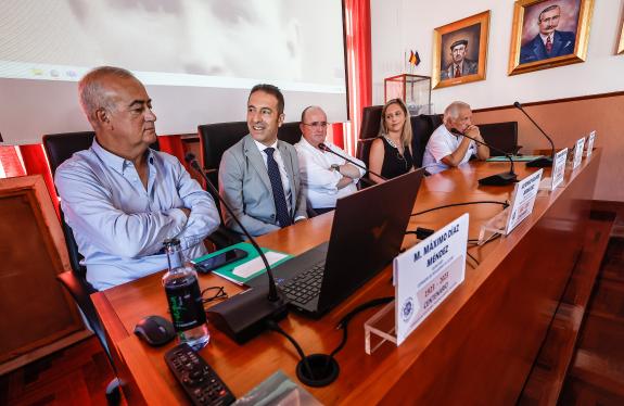 Imaxe da nova:A Xunta celebra os 100 anos de compromiso da Confraría de Pescadores de Celeiro en defensa dos intereses e do porvir dos profesiona...