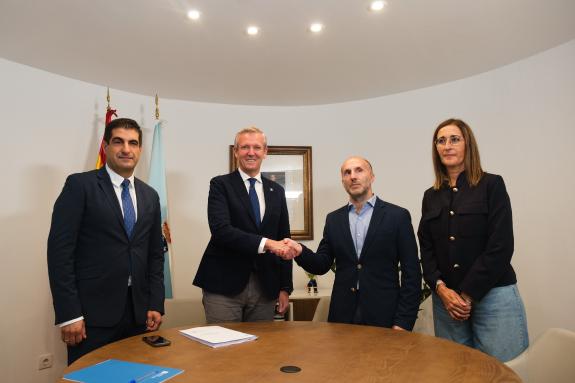 Imagen de la noticia:Rueda traslada la disposición de la Xunta en colaborar en el proyecto del parque acuático y seguir consolidando Ourense como...