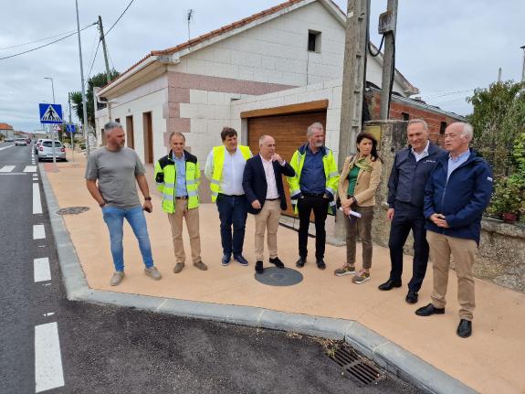Imagen de la noticia:La Xunta amplía la senda peatonal de Vilanova de Arousa y mejora las aceras con una actuación de más de 1,1 millones de euro...