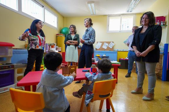 Imagen de la noticia:Fabiola García destaca el impulso a la escolarización de 0 a 3 años en Galicia con la gratuidad y las ayudas a los ayuntamie...