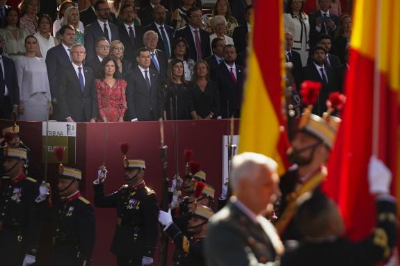 Imagen de la noticia:Alfonso Rueda participa en el acto solemne de homenaje a la bandera nacional en Madrid
