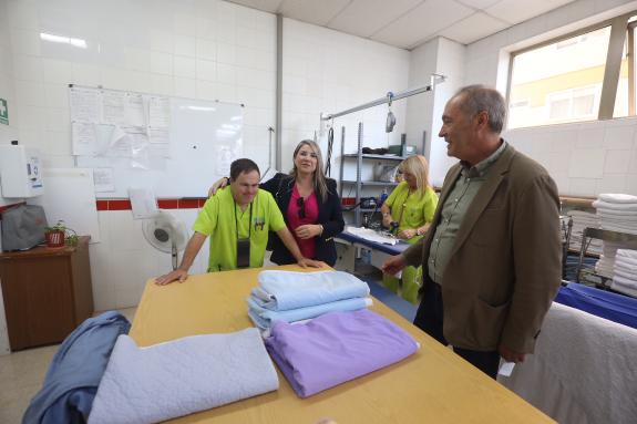 Imaxe da nova:Usuarios de Down Pontevedra realizan prácticas laborais remuneradas grazas ao apoio da Xunta