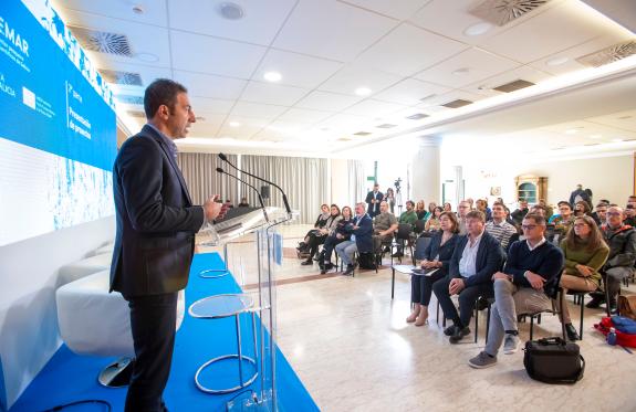 Imagen de la noticia:La Xunta apuesta por la inversión en investigación marina incrementando la financiación de Redemar en un 40% en el proyecto ...