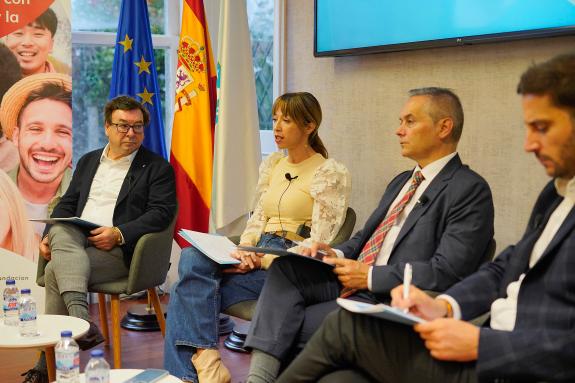 Imaxe da nova:A Xunta seguirá a desenvolver en 2024 o programa Retorna Cualifica Emprego para atraer talento galego do exterior e cubrir vacantes...