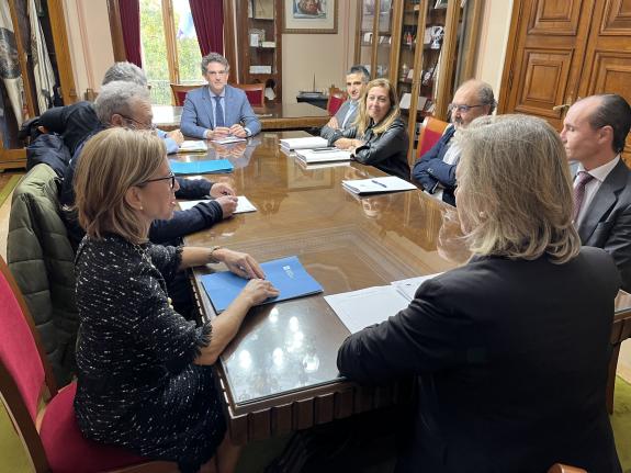 Imagen de la noticia:El Ayuntamiento de Lugo se compromete a remitir con urgencia a la Xunta la documentación pendiente para la inscripción del 5...