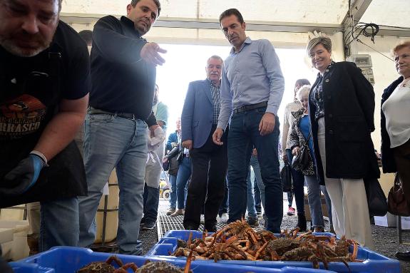 Imagen de la noticia:La Xunta ensalza la calidad y sabor del centollo de las rías gallegas en la VIII fiesta gastronómica dedicada a este marisco...