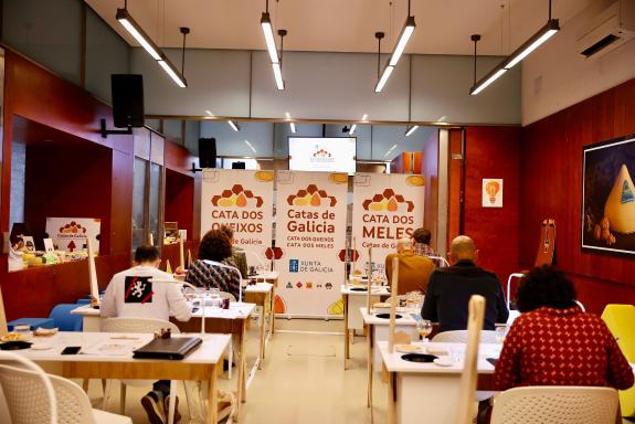 Imagen de la noticia:La Xunta busca a las mejores mieles de Galicia en una nueva edición de su cata-concurso