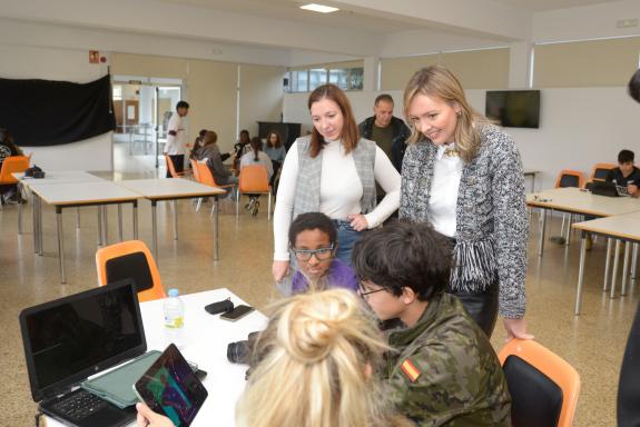 Imagen de la noticia:Fabiola García señala que el programa Outono Xove permite fomentar el ocio educativo entre la juventud durante los meses de ...