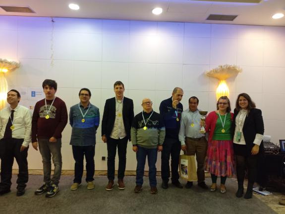 Imagen de la noticia:La Xunta participa en la entrega de trofeos de las ligas de fútbol sala y baloncesto de Special Olympics Galicia