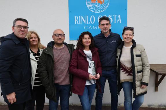 Imaxe da nova:Arias felicita ao cámping ribadense Rinlo Costa tras ser premiado entre os mellores de España